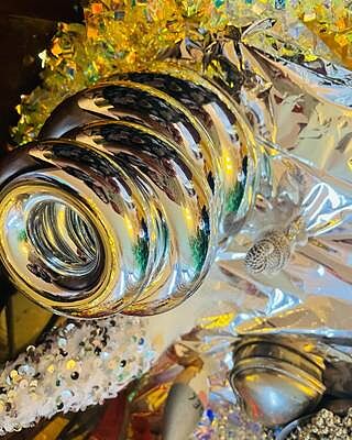 Marvellous Metallics Mirror Stacking Donuts 16pk