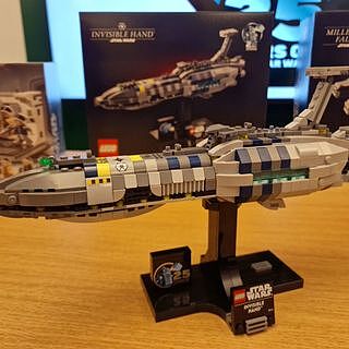 LEGO® Star Wars™ Invisible Hand™