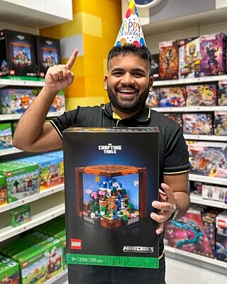 LEGO® Minecraft® The Crafting Table