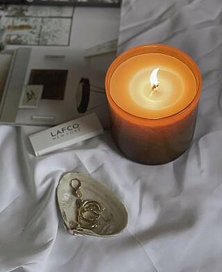Amber Black Vanilla | Signature 15.5oz Candle