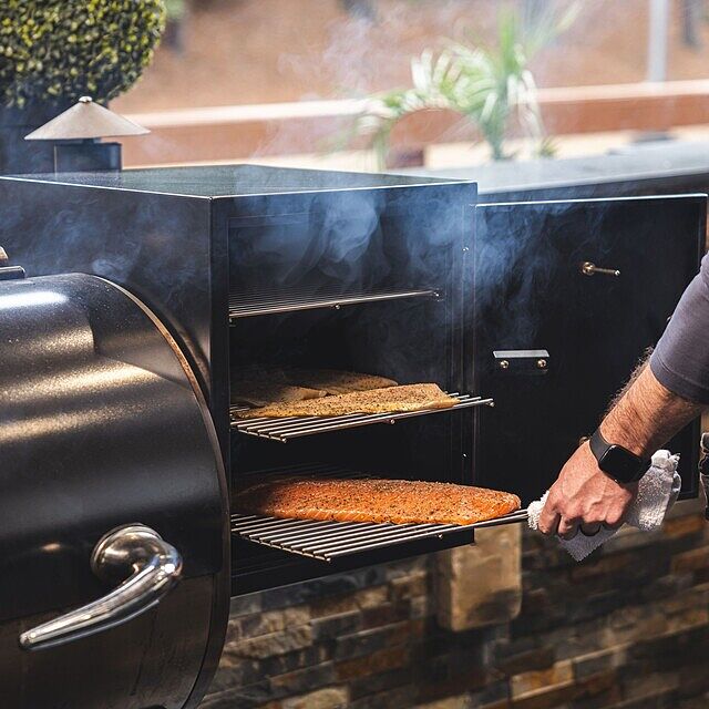 Everyone’s got their way of celebrating… this is the recteq way 💨