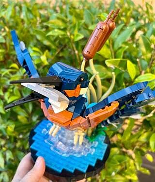 LEGO® ICONS™ Kingfisher Bird
