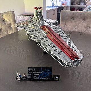 LEGO® Star Wars™ Venator-Class Republic Attack Cruiser - Ultimate Collector Series