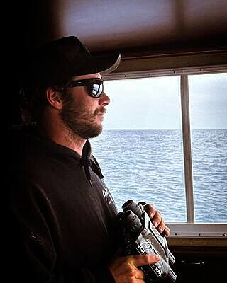 If they’re not in the binos, they’re in Happy Boost lenses. Peyton from the crew of the @shogunsportfishing doing what they do best, hunting down the ever finicky Bluefin Tuna!
• Enhanced color & contrast
• Premium polarizer
• Maintained white balance
• ANSI Certified impact protection
Probably the best fishing lenses in the world.
#happyboost
#WhatsYourHappy!?