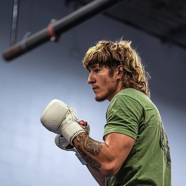 Battle Forged MMA 7 oz Gloves
