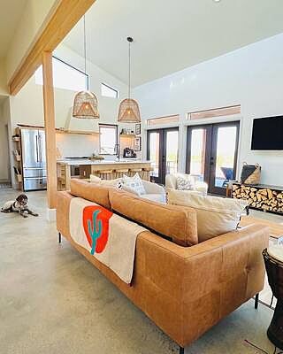 Calle 90" Sofa