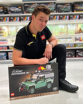 LEGO® ICONS™ Land Rover Classic Defender 90