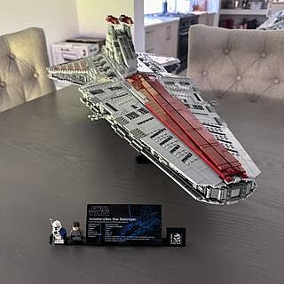 LEGO® Star Wars™ Venator-Class Republic Attack Cruiser - Ultimate Collector Series
