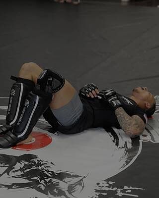 Essential Hybrid Shin Guards