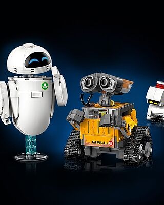 LEGO® Disney and Pixar WALL-E and EVE