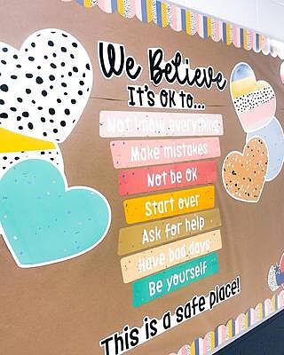 Stripes Scalloped Bulletin Board Borders