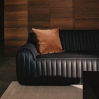 Aspen Leather Sofa - Black