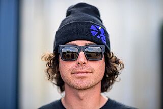 Bold enough for the streets. Built for the unpredictable. Don’t let the fashion-forward vibes fool you- this frame packs polarized Happy Lens® tech for glare-cutting clarity and color that hits harder than the rest.
#WhatsYourHappy #SpyOptic