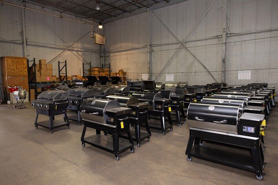 🚨 HOLIDAY SCRATCH & DENT GRILL SALE 🚨
We’ve got a great lineup waiting for you, and it’s all marked down at irresistible prices at BOTH our Evans, GA & Lehi, UT locations! Don’t forget to tag that friend who’s been waiting to join the recteq family!
Evans, GA Scratch & Dent Sale Details:
Friday, December 26th: 9AM - 7PM
Saturday, December 27th: 9AM - 3PM
Lehi, UT Scratch & Dent Sale Details: LIMITED SELECTION LINEUP:
Friday, December 26th: 9AM - 5PM
Saturday, December 27th: 9AM - 3PM
The fine print… This sale is first come, first served. Grills must be picked up at the time of purchase, as we are unable to store items after the sale. All grills are sold as assembled units, and we are not able to offer any shipping or delivery services, nor can we take a grill apart to make it fit in your vehicle. Make sure you have a vehicle large enough and straps and/or rope to secure it, as we are not responsible for securing/transporting. All sales are final and non-refundable. All grills have been tested and carry a 30-day parts warranty. We are not able to reserve grills