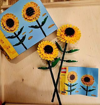 LEGO® Sunflowers