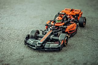 LEGO® Speed Champions 2023 McLaren Formula 1 Race Car