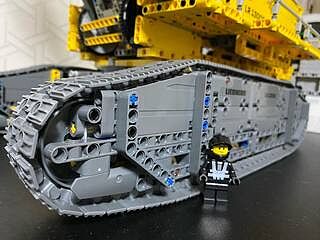 LEGO® TECHNIC™ Liebherr Crawler Crane LR 13000