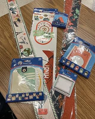 Let's Explore Motivational Mini Bulletin Board Set