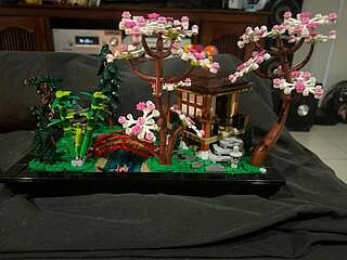 LEGO® ICONS™ Tranquil Garden