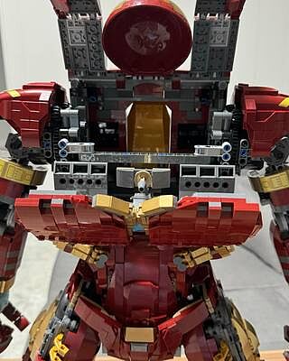 LEGO® Marvel Hulkbuster