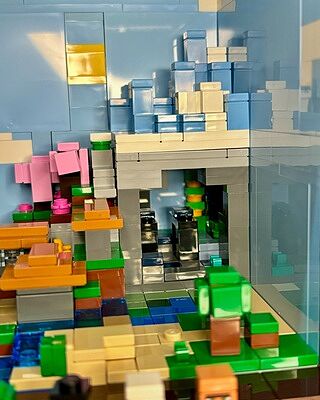 LEGO® Minecraft® The Crafting Table