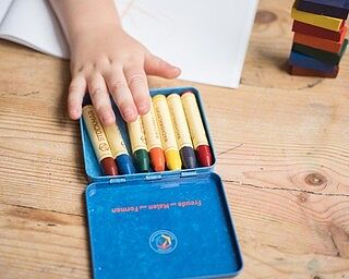 Beeswax Crayons - Standard Mix - 8 Sticks