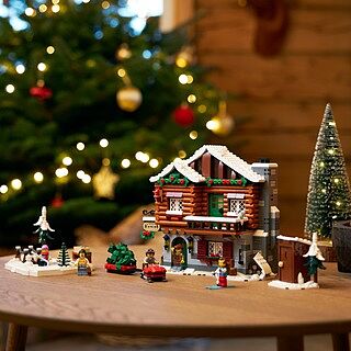 LEGO® ICONS™ Alpine Lodge