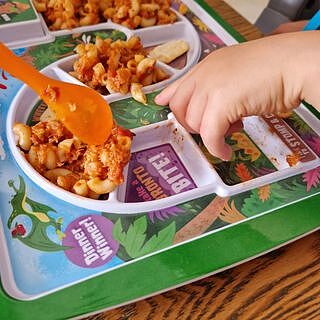 DINNER WINNER - Dino Time