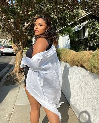 Nailah Button Down Tunic - White