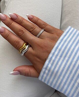 Bolded Wavy Ring Gold