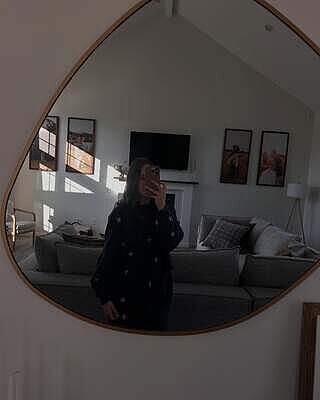 Daisy Embroidery Long Sleeve Pullover
