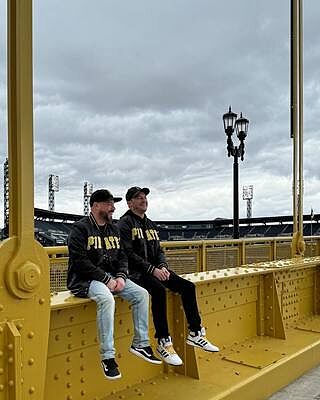 HOMAGE X Starter Pirates Satin Jacket