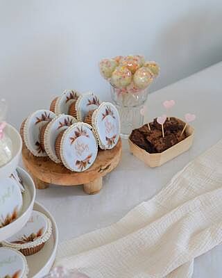 27 Cupcakes photo