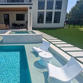 Signature Chaise Headrest Pillow and Side Table In-Pool Set
