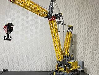 LEGO® TECHNIC™ Liebherr Crawler Crane LR 13000