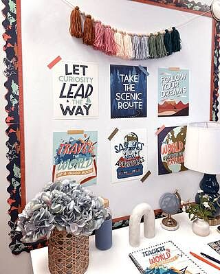 World Map Scalloped Bulletin Board Borders