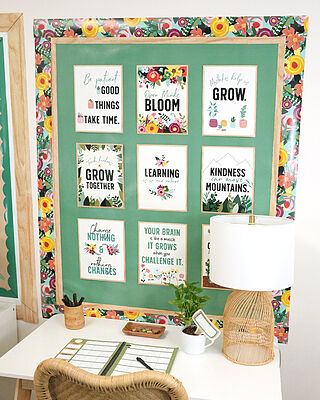 Light Wood Grain Straight Bulletin Board Borders