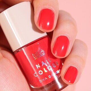 MUA NAIL COLOUR