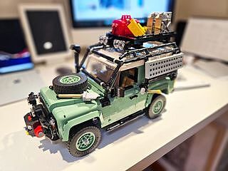 LEGO® ICONS™ Land Rover Classic Defender 90