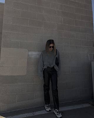 POSSESSION BLACK/TAN