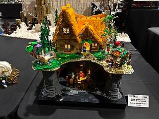 LEGO® Disney™ Snow White and the Seven Dwarfs Cottage