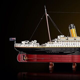 LEGO® Creator Expert Titanic