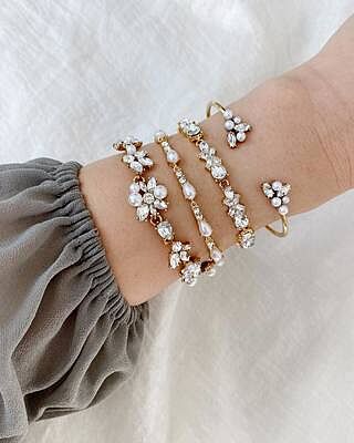 Pearl Pave Studs Loving my pearls!!! Pearl Pave Studs Loving my pearls!!!