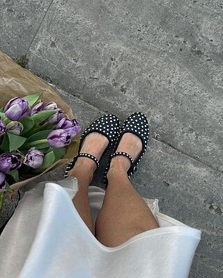 Vinetta-R Flat Shoe RHINESTONE