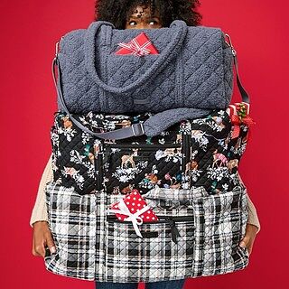 Find the gifts for everyone on your list right now, when the more you purchase, the more you save! Link in bio to save up to 30% off 🎁
*
*
*
#verabradley #shop #sale #holiday #holidays #pattern