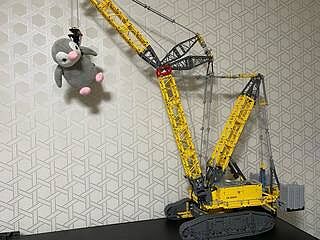LEGO® TECHNIC™ Liebherr Crawler Crane LR 13000