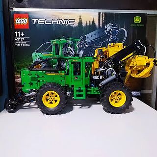 LEGO® Technic™ John Deere 948L-II Skidder
