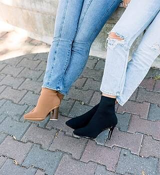 The Bootie - Coal Knit