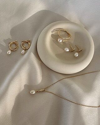 Pearl Pave Studs Loving my pearls!!! Pearl Pave Studs Loving my pearls!!!