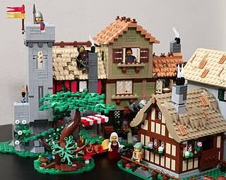 LEGO® ICONS™ Medieval Town Square